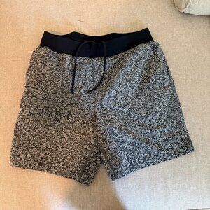 Lululemon T.H.E. Linerless Short 7-Inch Size Large Calibrate Jacquard Vapor Blac